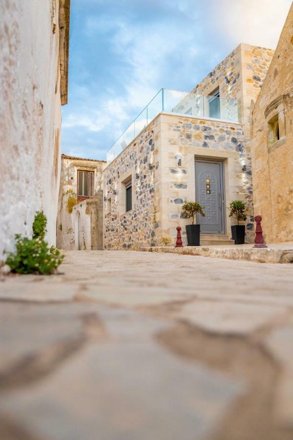 Marilena Natural Stone House, By Hellocrete Pigi  ภายนอก รูปภาพ