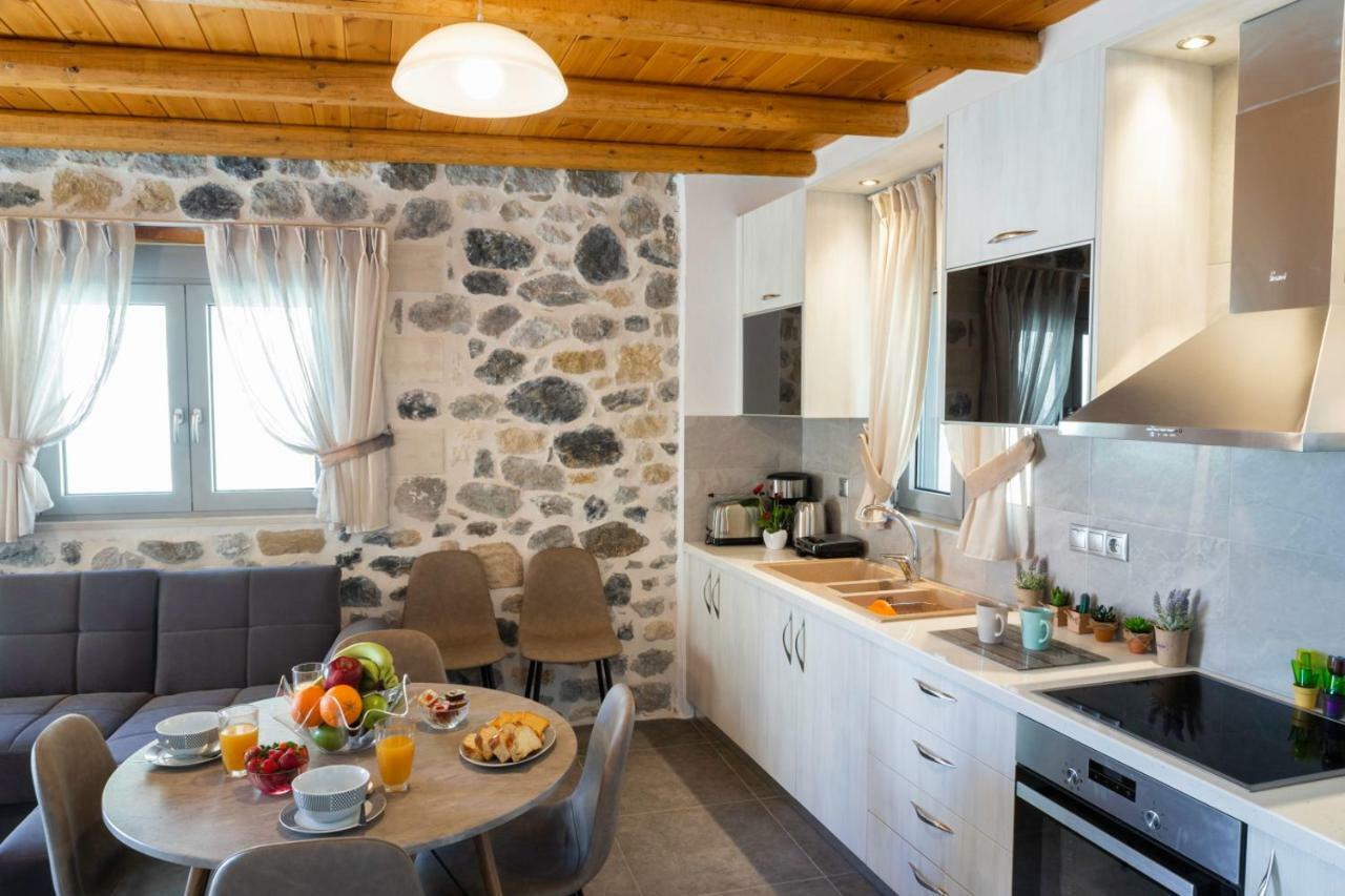 Marilena Natural Stone House, By Hellocrete Pigi  ภายนอก รูปภาพ